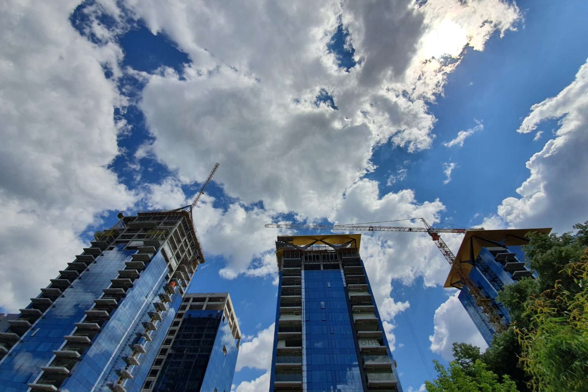 Crisis transactions: 30% of One Tower was sold for 20 million euros