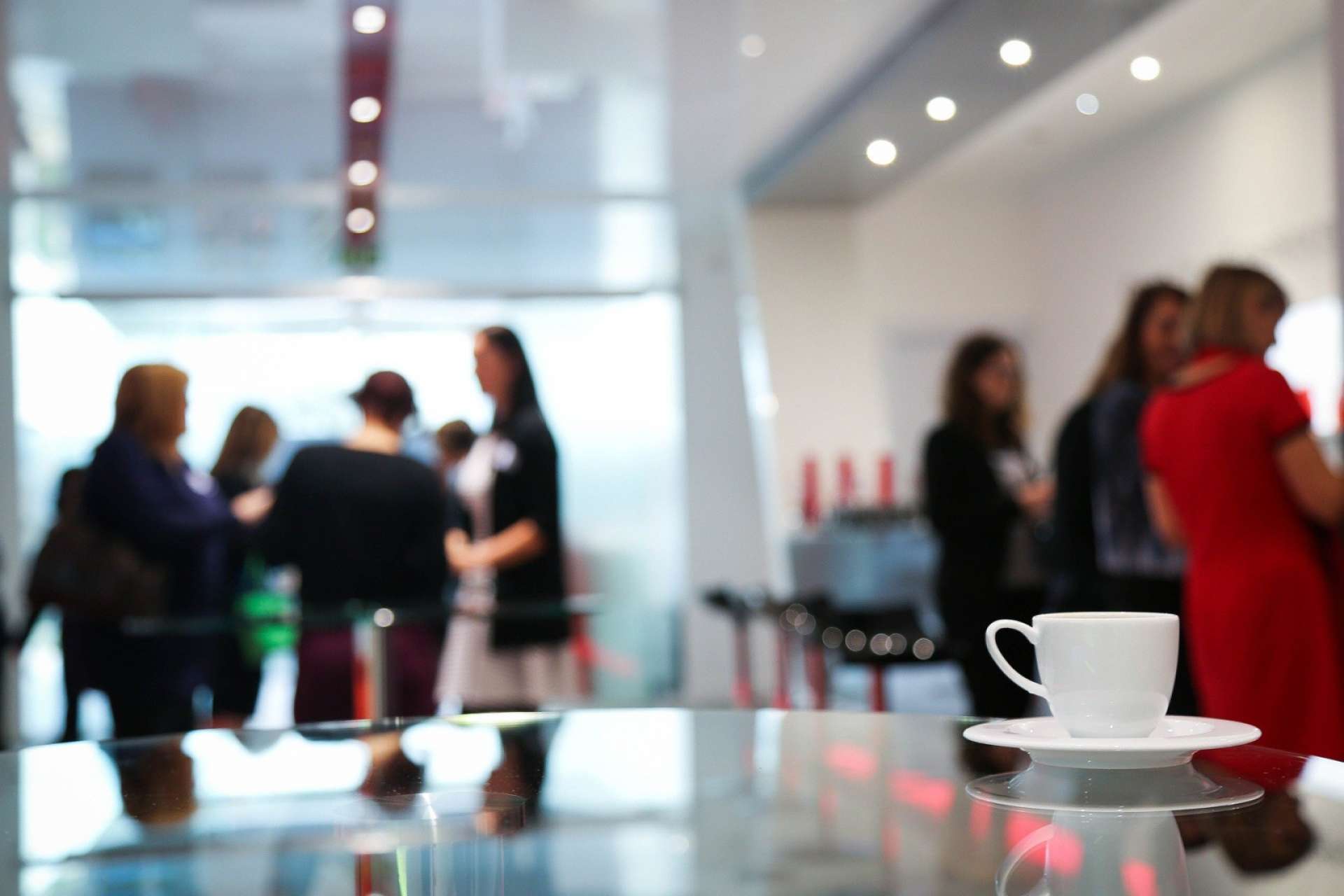 Women in leading positions on the Romanian market manage assets of over 5 billion euros