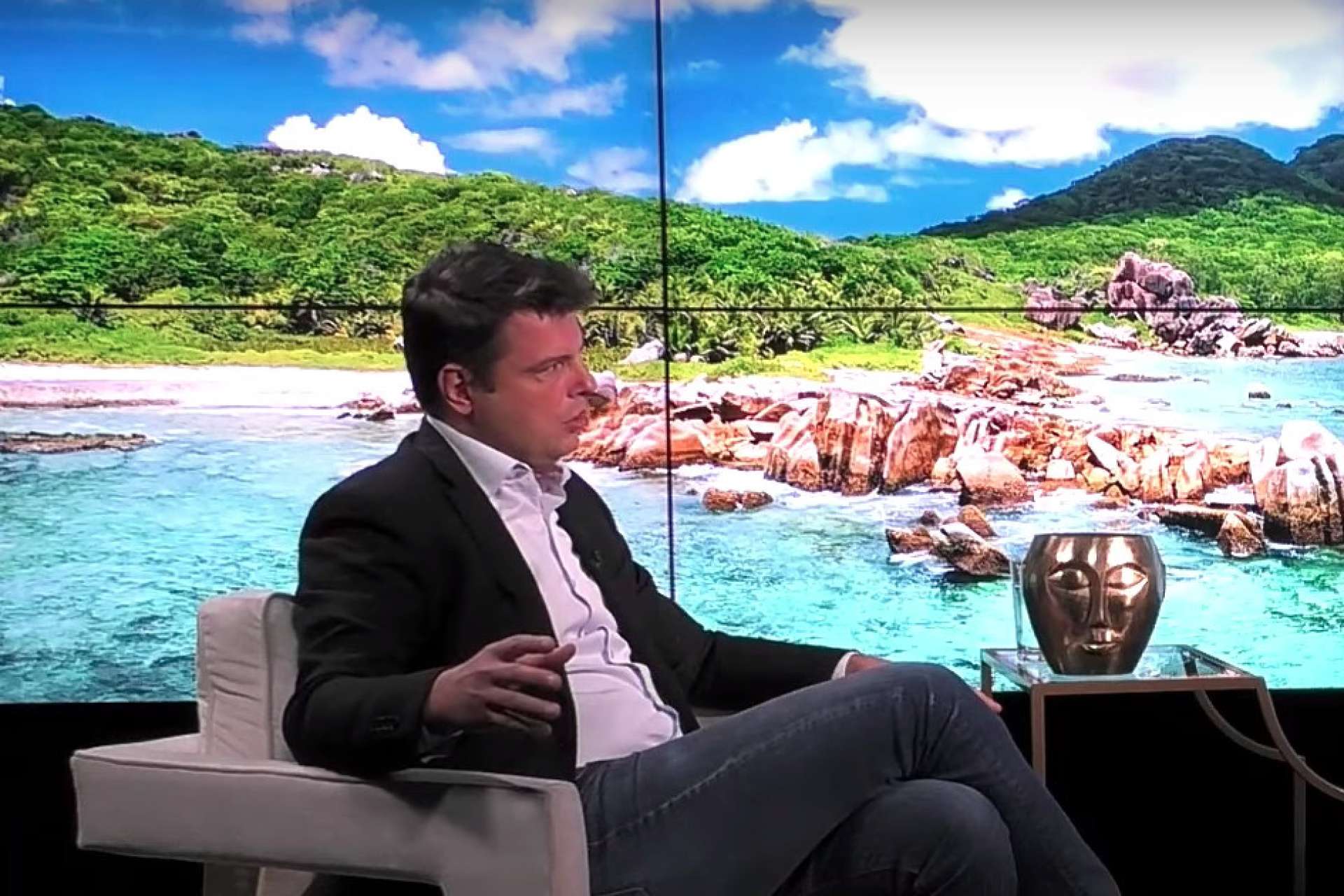 Despre antreprenoriat, comunitate și principii, cu Andrei Diaconescu