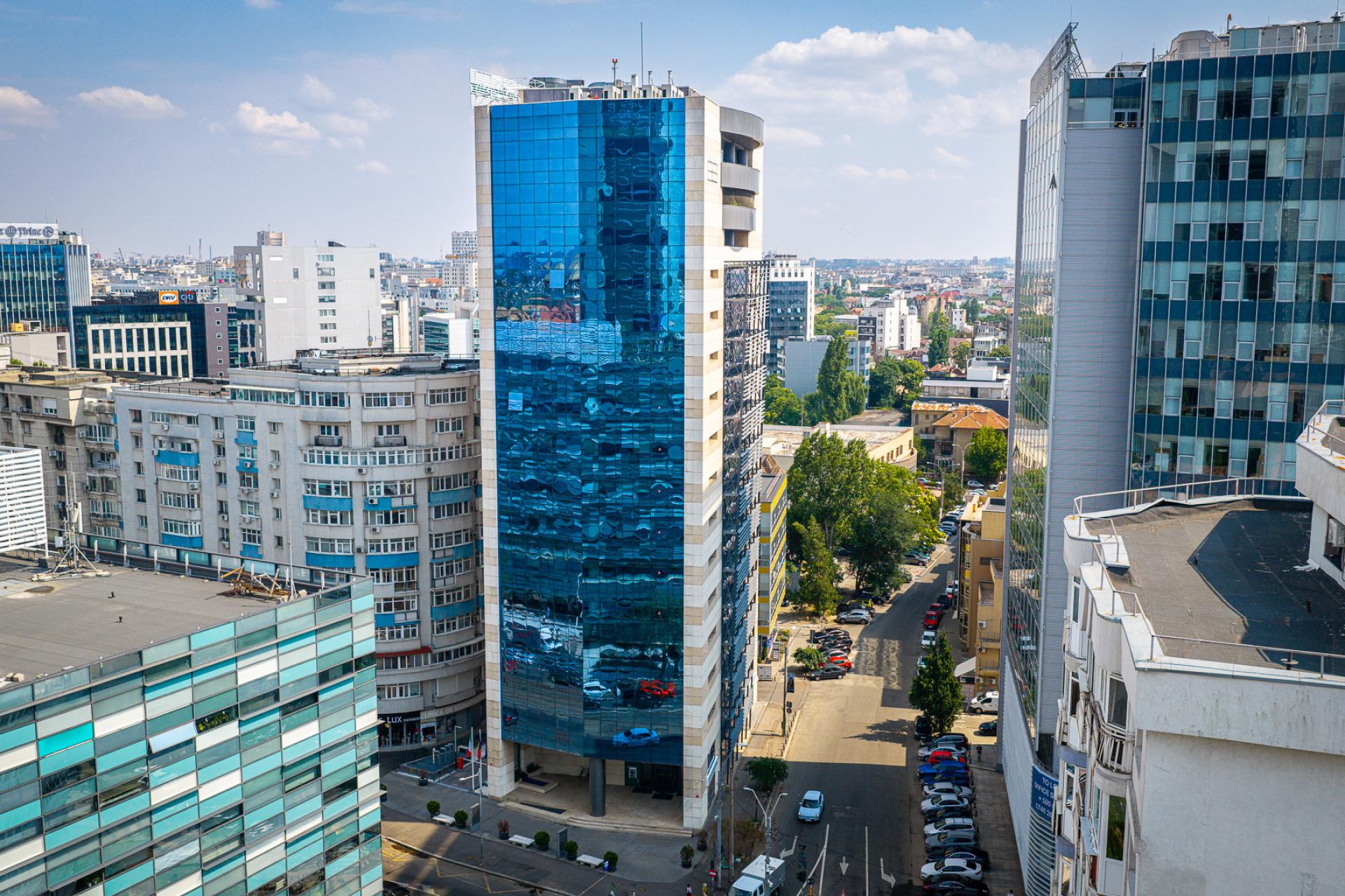 Intesa Bank HQ - Office Spaces