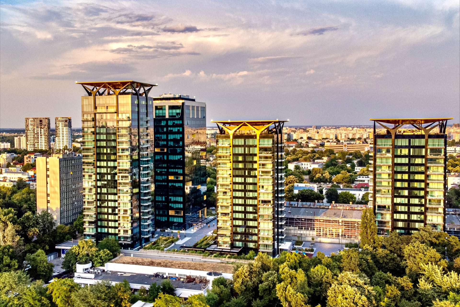 One United Properties, cele mai performante acţiuni din BET în luna mai