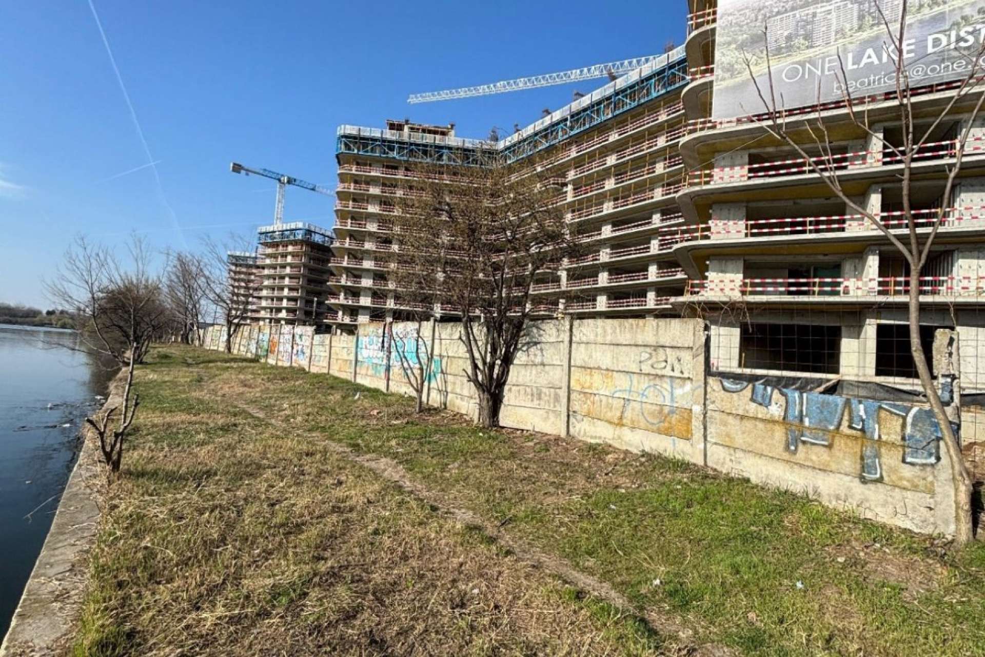 Îmbunătățirea comunităților dincolo de construirea de locuințe