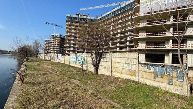 Îmbunătățirea comunităților dincolo de construirea de locuințe