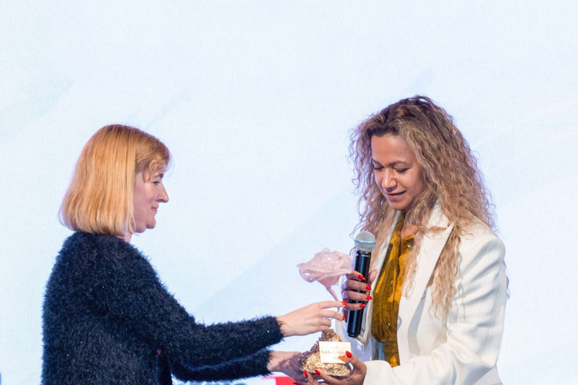 Beatrice Dumitrașcu Awarded at Forbes Woman Gala 2025 for Leadership and Vision in Real Estate