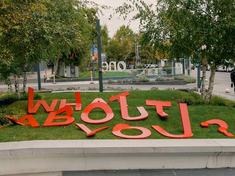 One Sculpture Park aduce sculptura contemporană românească în spațiul public din Floreasca