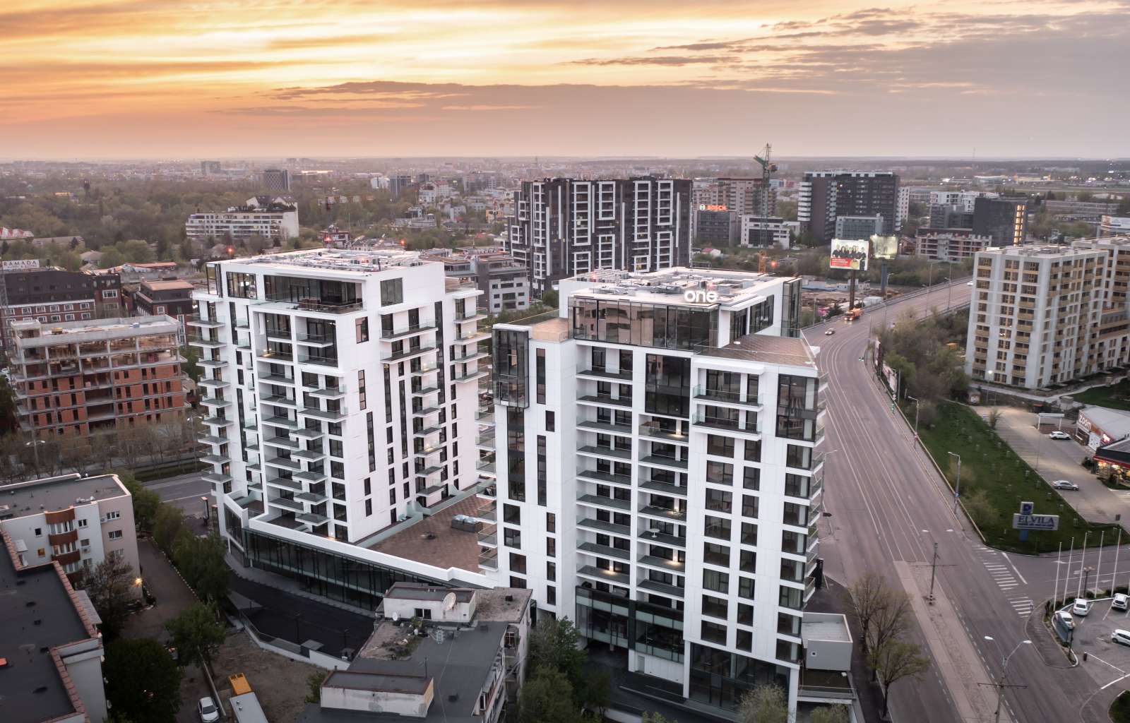 Ansamblul rezidențial One Herastrau Towers - imaginea 4