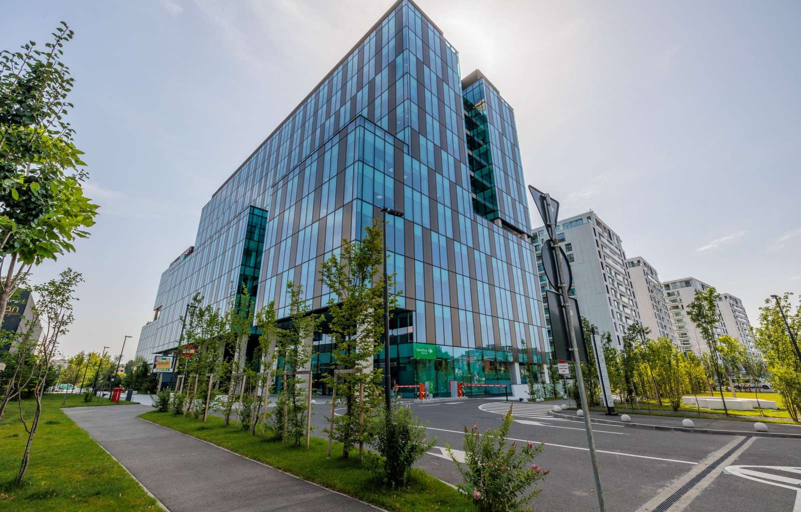 Residential complex and commercial space One Cotroceni Park - imaginea 4