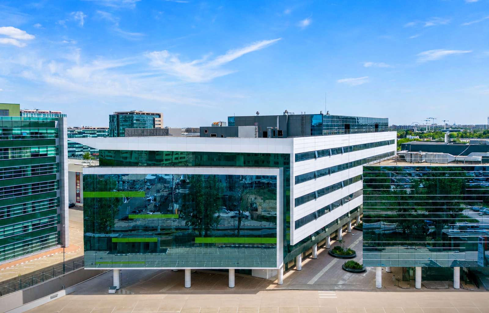 Residential complex and commercial space One North Lofts - imaginea 2