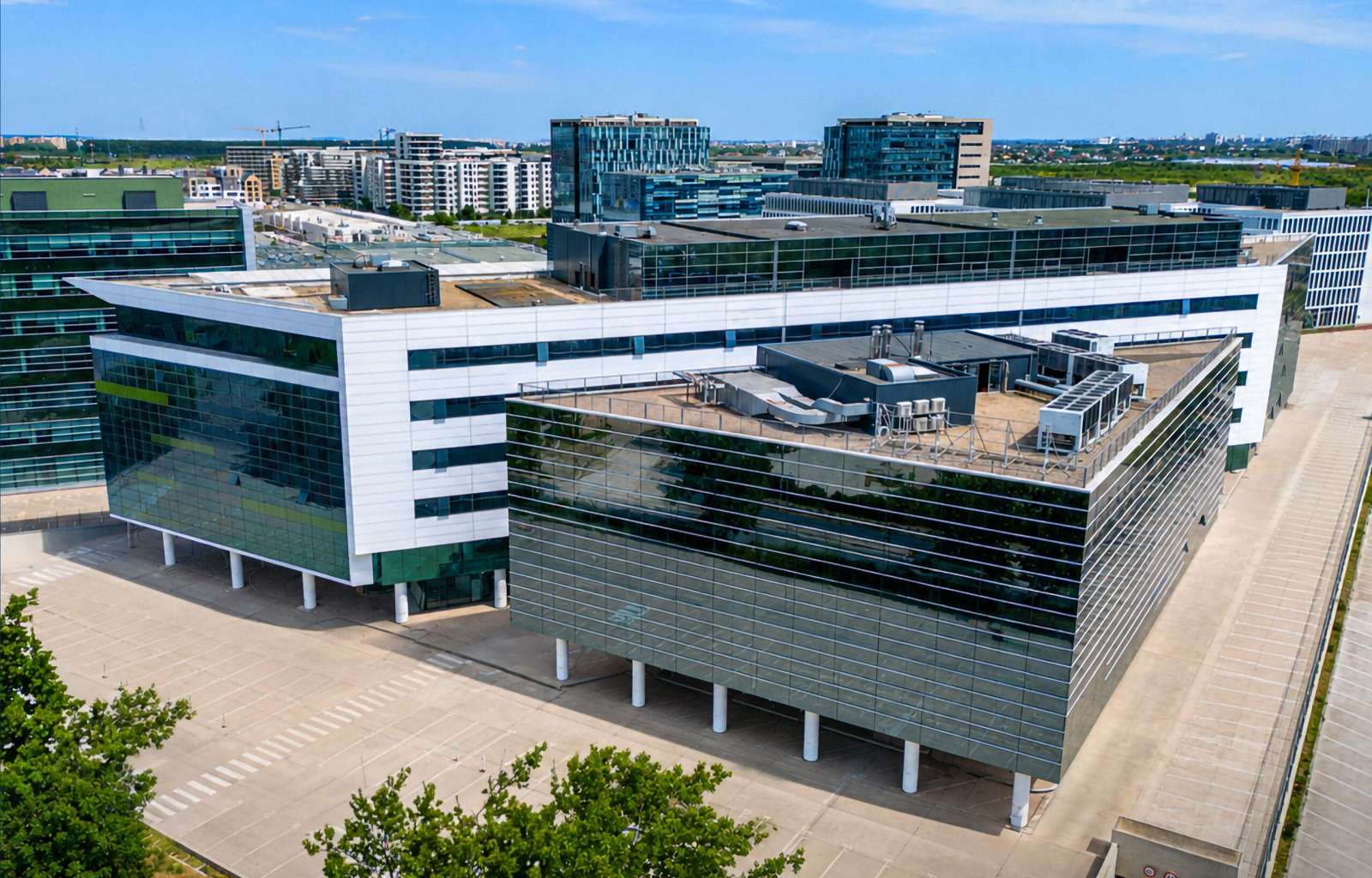 Ansamblul rezidențial și spațiu comercial One North Lofts - imaginea 3