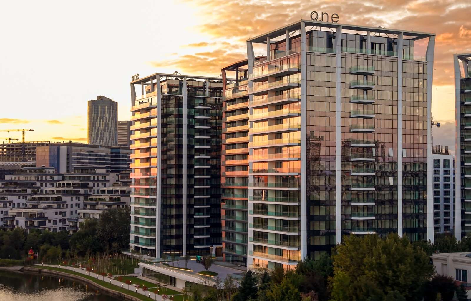 Residential complex One Lake Club - imaginea 1