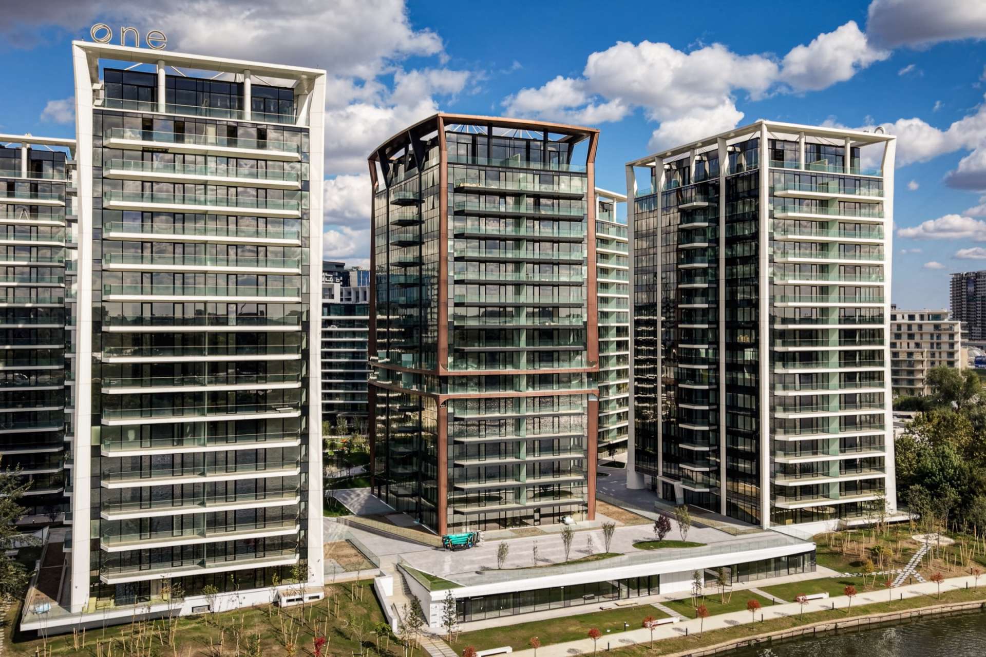 One Lake Club: Residential complex One Lake Club - imaginea 2