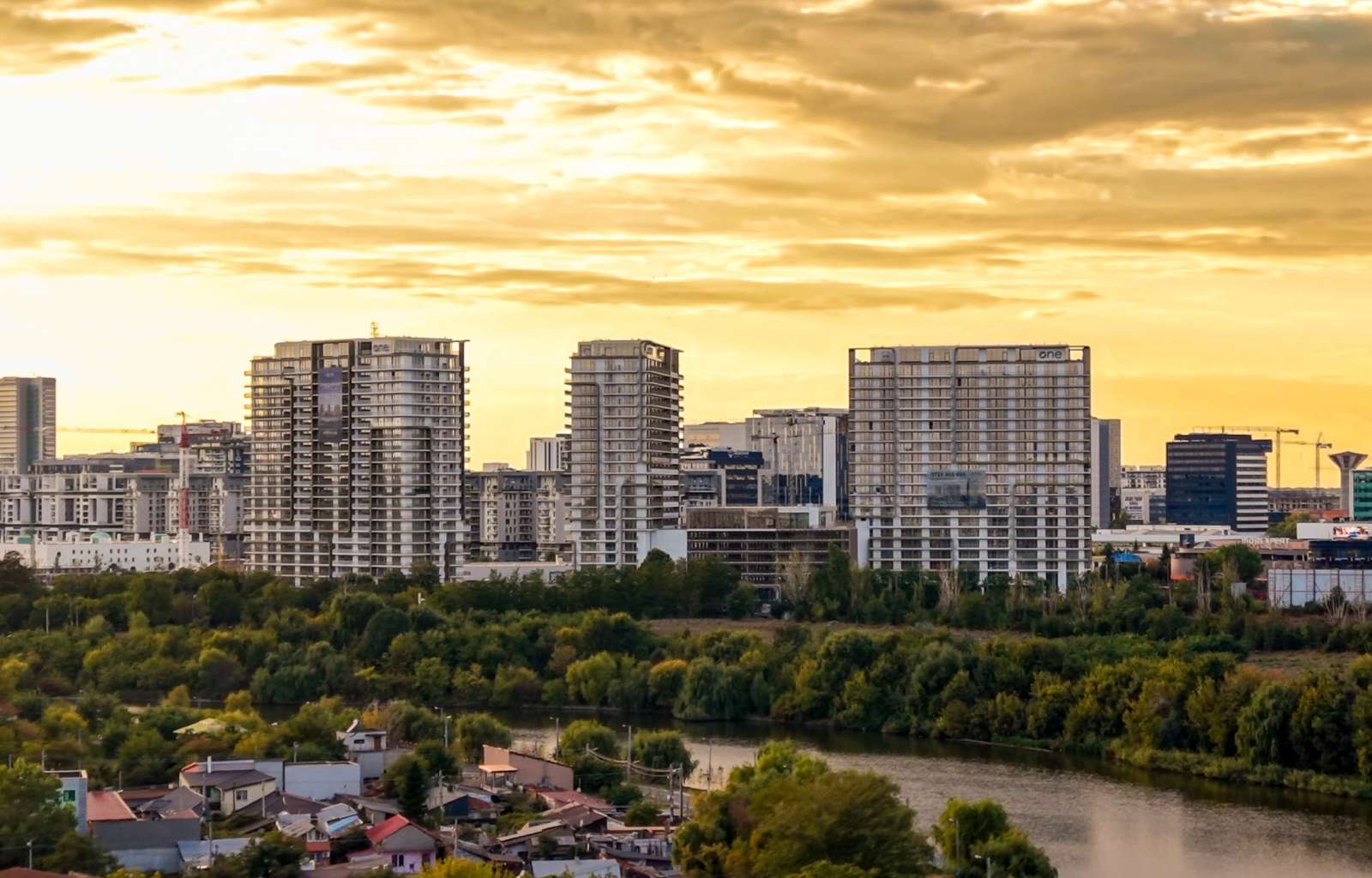 Ansamblul rezidențial One High District - imaginea 5